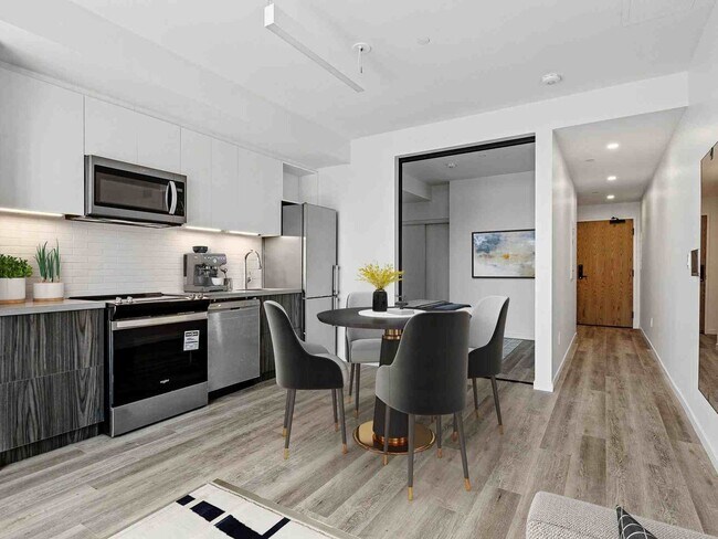 Building Photo - Canvas Lofts (18 Hamilton Avenue North)