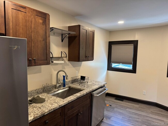 Foto del edificio - 164 Sterling Pl