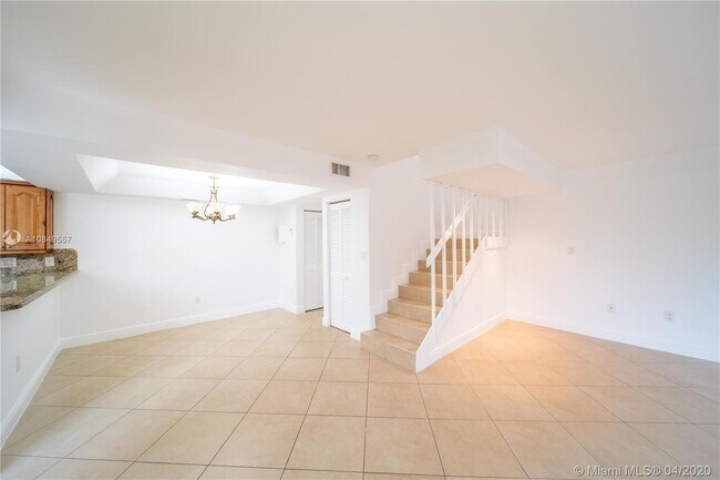 Building Photo - 1925 SW 118th Ct