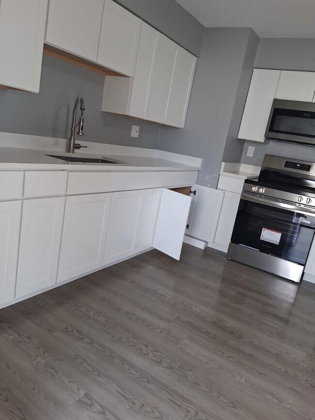 Building Photo - Northside Rental Home!