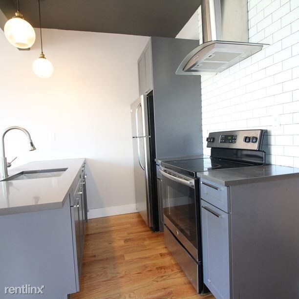 Building Photo - 1599 Bergen St