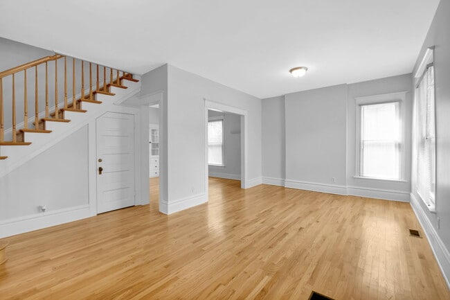 Building Photo - 1036 S Race St