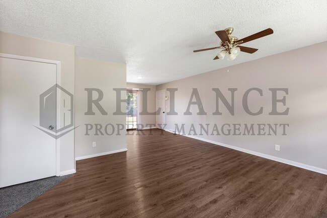 Building Photo - 6505 N Randall Dr