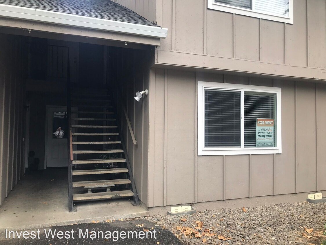 Primary Photo - 2 br, 1 bath Apartment - 2009 Norris Road ...