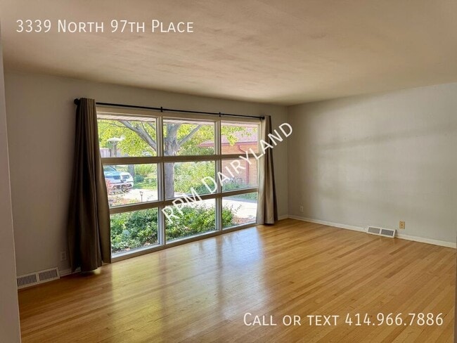 Building Photo - 3339 N 97th Pl