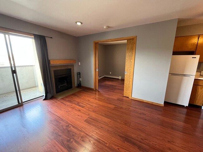 Foto del edificio - Charming Mapleton Ave. 1 Bed/1 Bath Condo - Available August 3rd!