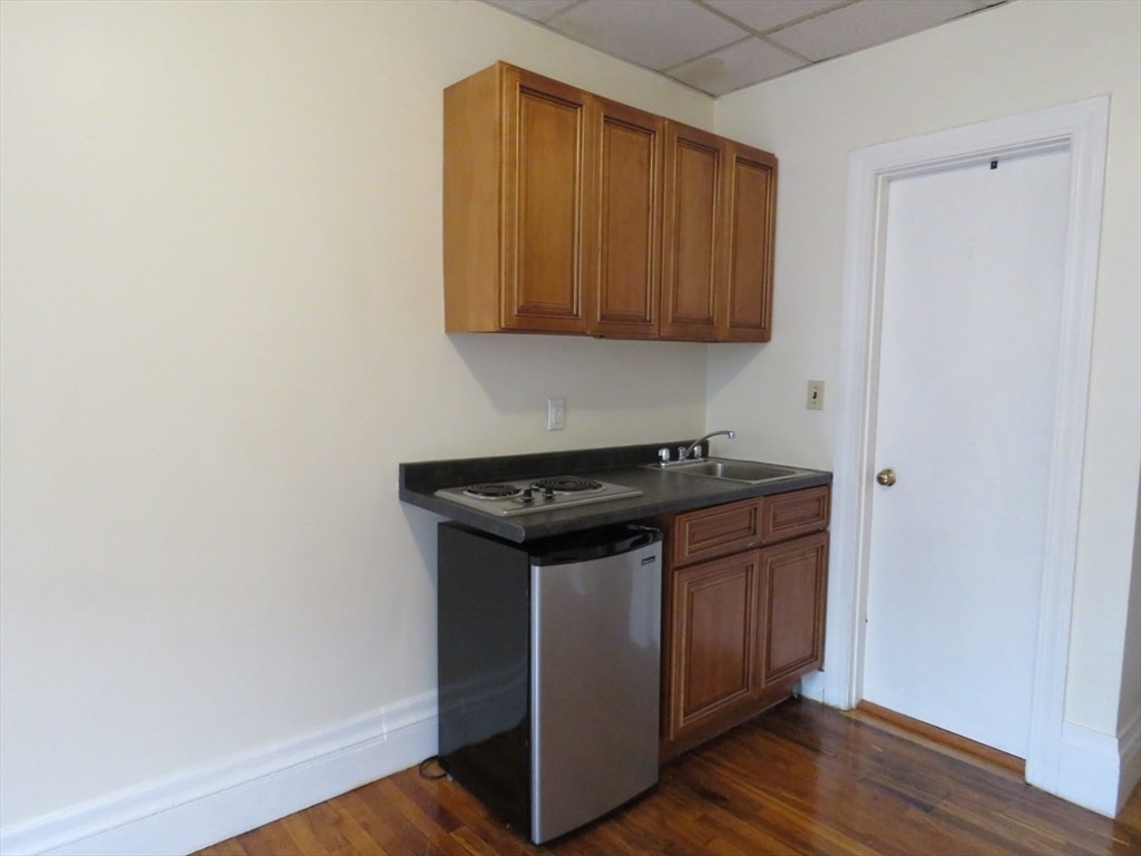 Building Photo - 507 Beacon St