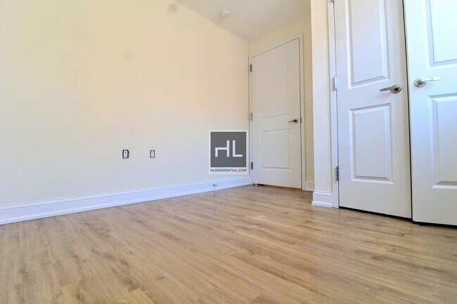 Building Photo - 382 Lefferts Ave