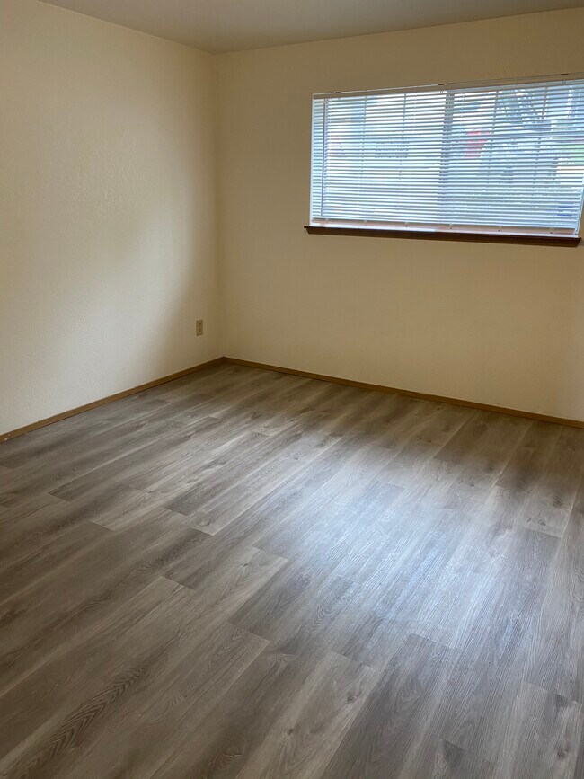 Habitación nro. 1 - 12708 13th Ln SW