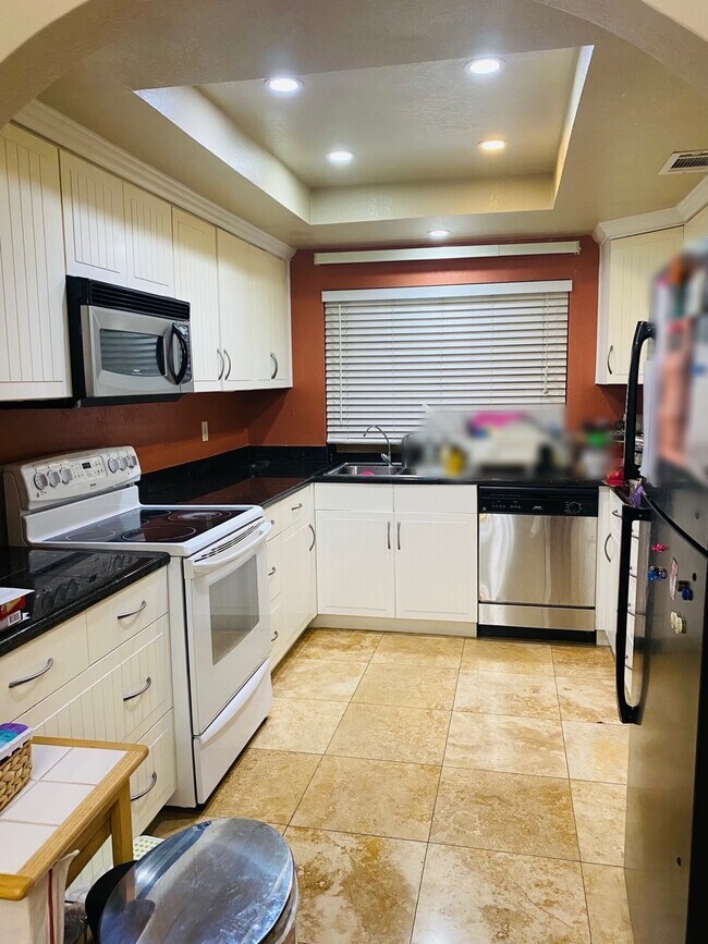 Foto del edificio - 6701 Copperwood Cir