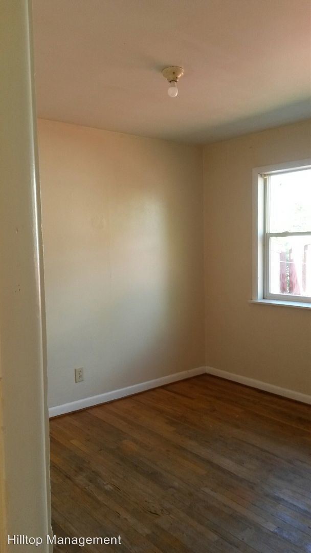 Foto del edificio - 420-422 N 3rd St E
