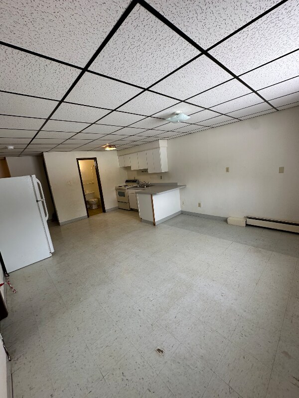 Foto del edificio - 320 Oak Ave N