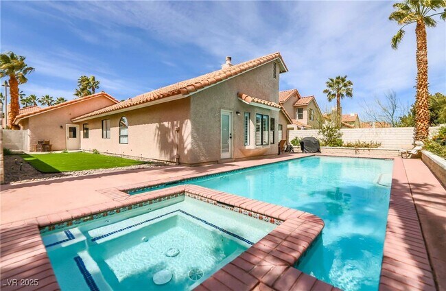 Foto del edificio - 2724 Eagle Springs Ct