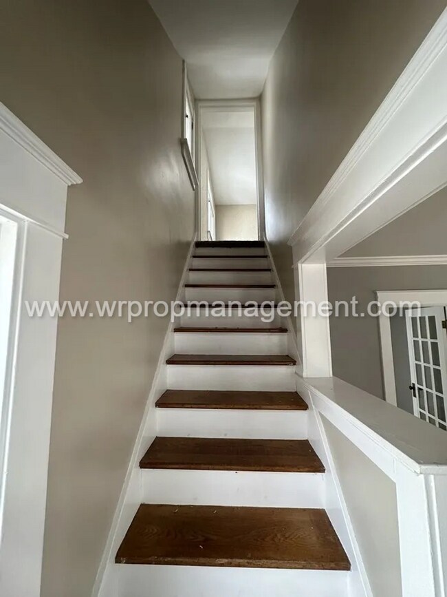 Foto del edificio - 3 Bed 1.5 Bath Home is West Toledo