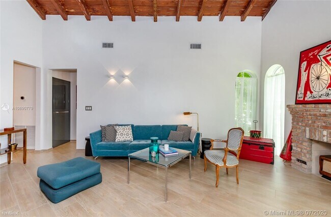 Building Photo - 5 br, 4 bath House - 1317 Obispo Ave