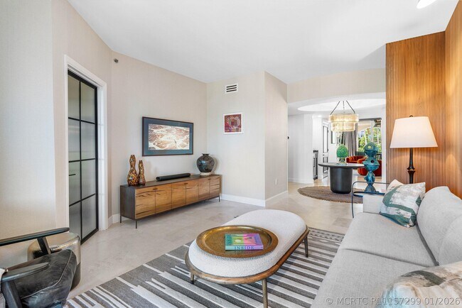 Foto del edificio - 3700 S Ocean Blvd