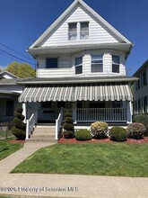 Building Photo - 127 N Lincoln Ave