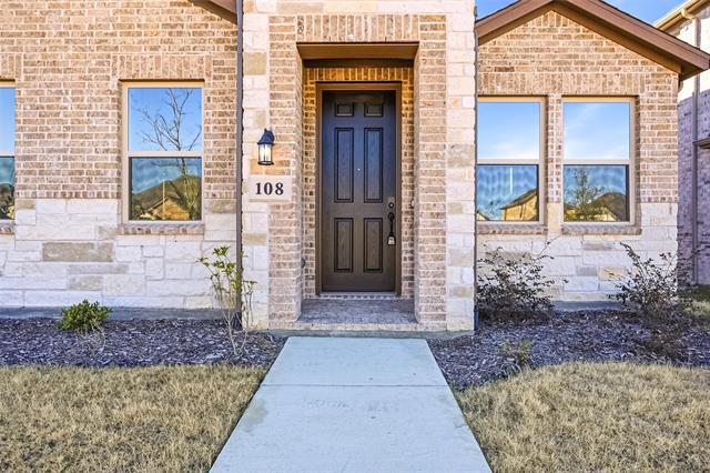 Building Photo - 108 N Sky Dr