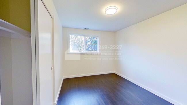 Building Photo - 7528 126th Ave NE
