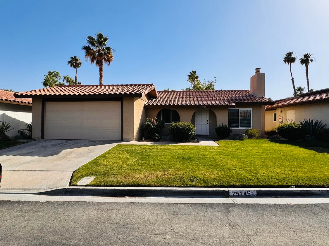 Primary Photo - 75245 Vista Corona
