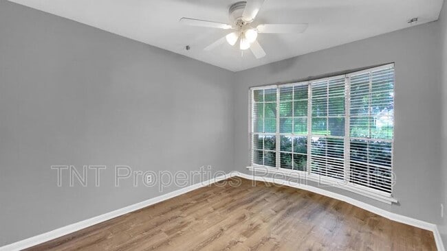 Foto del edificio - 1103 Glade St