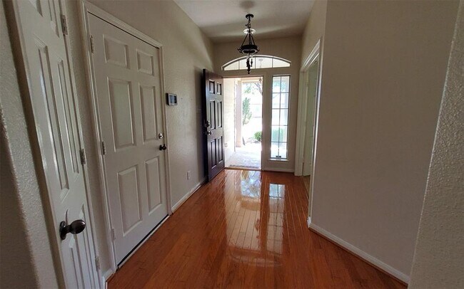 Foto del edificio - 13107 Split Creek Ln
