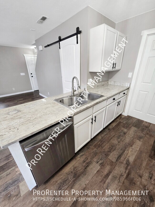 Foto del edificio - 1984 N 2125 W