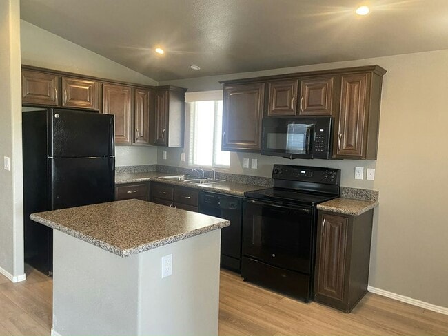 Foto del edificio - 16608 N 1st Ln