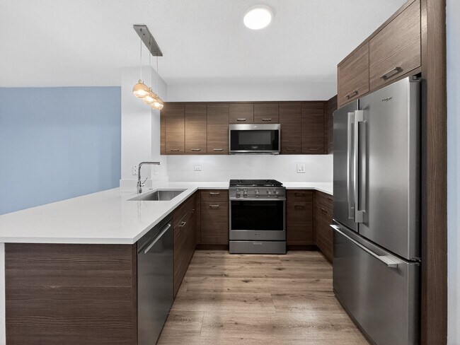 Building Photo - 304 N Canal St