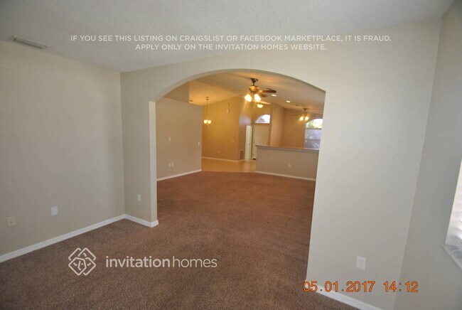 Building Photo - 2048 Gloria Cir