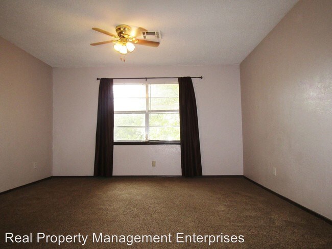 Building Photo - 3 br, 1.5 bath House - 7529 S Embassy Terrace