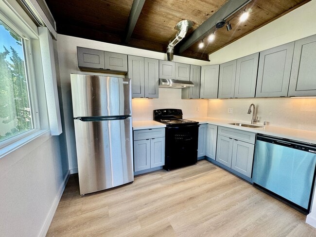 Building Photo - Donal Park Apartments