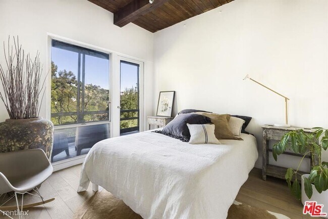 Foto del edificio - 2 br, 2 bath House - 8511 Cole Crest Dr