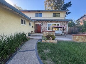 Building Photo - 7817 Knollbrook Dr