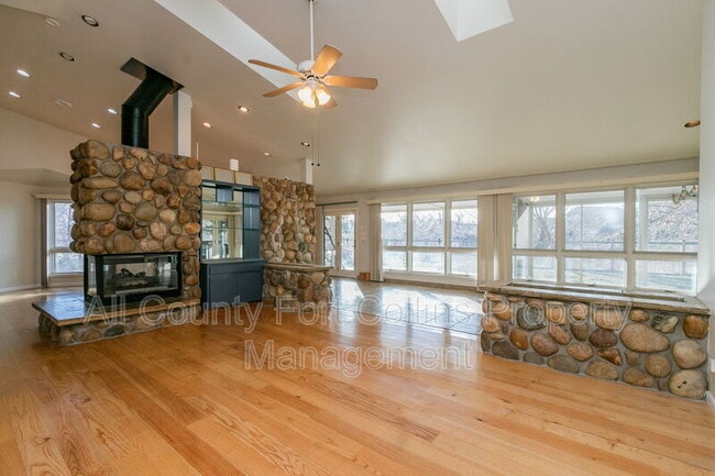 Foto del edificio - 1913 Wallenberg Dr