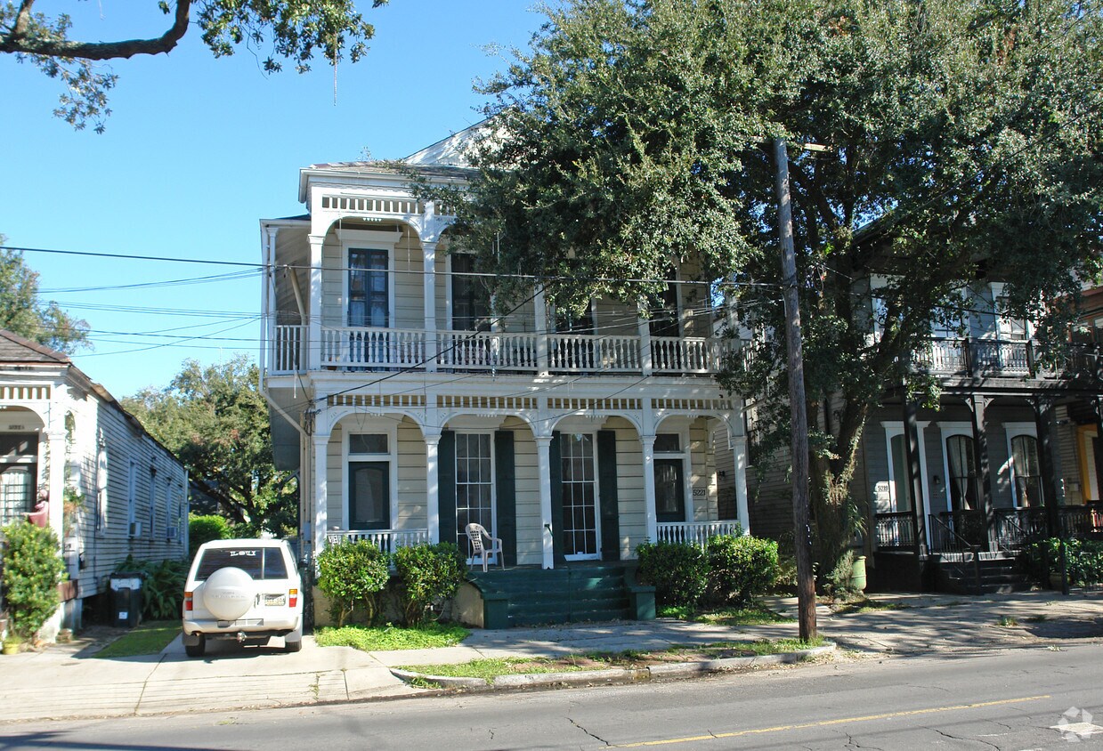 Building Photo - 5221 Magazine St