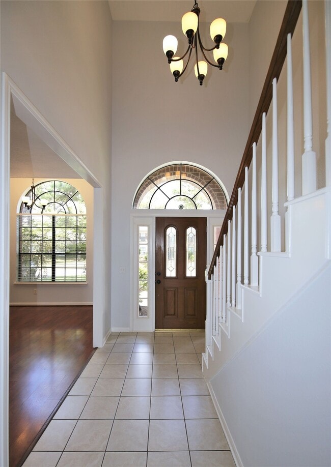 Building Photo - 10419 Pearl Dr