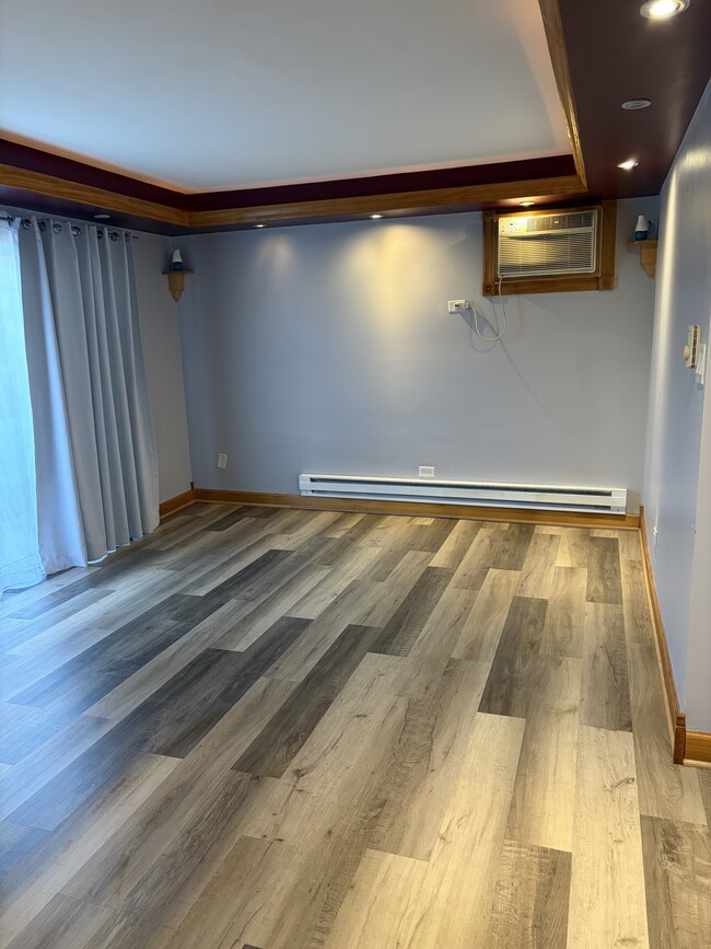Building Photo - 7328 W 85th Plz