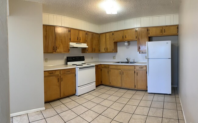 Building Photo - 3609 Sheridan St