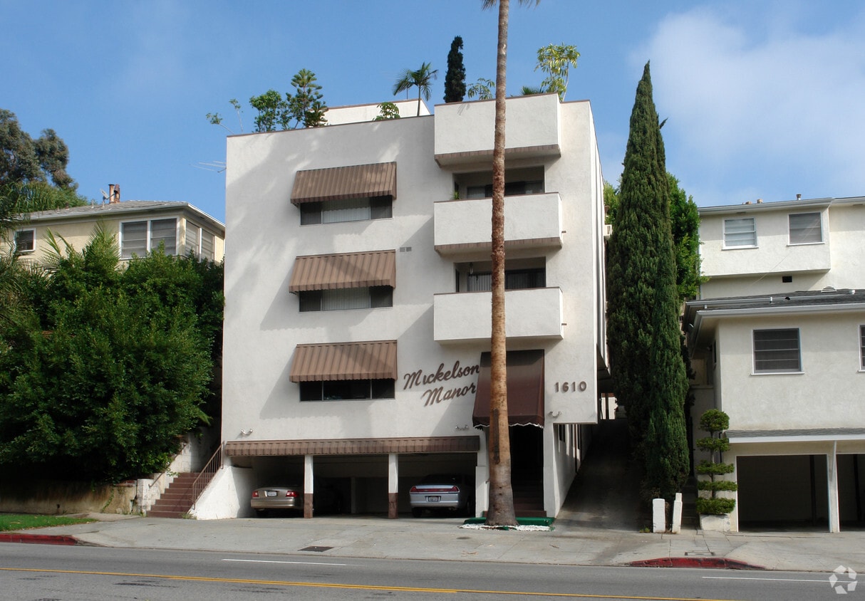 1610 S Beverly Glen Blvd, Los Angeles, CA 90024 Apartments in Los