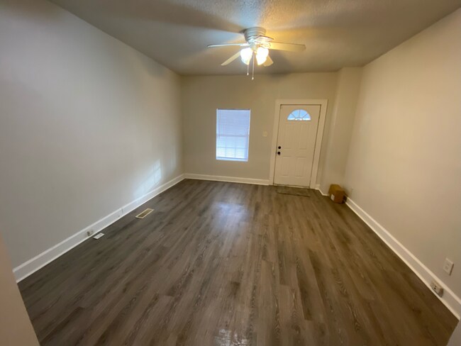 Foto del edificio - 2822 N Park Ave