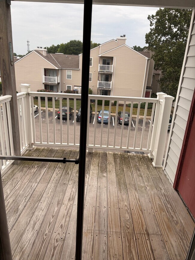 Foto del edificio - 2128 Retreat Ct