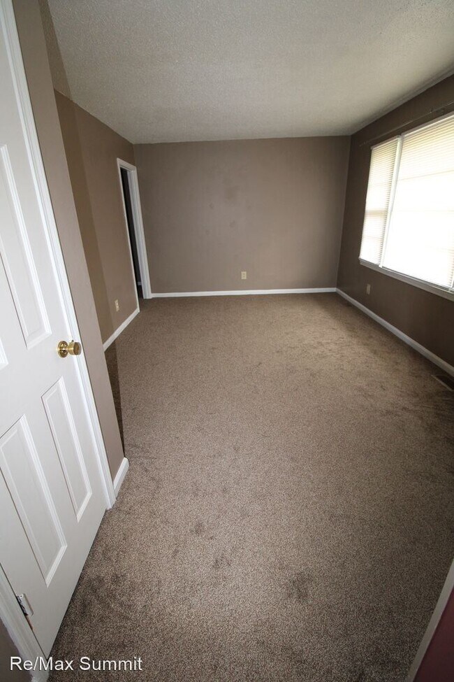 Foto del edificio - 3 br, 1 bath House - 2412 Hunt Club Court