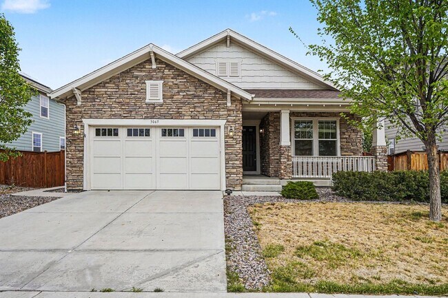 Foto del edificio - 3 Bed 2 Bath Ranch Home with Den and Large Unfinished Basement