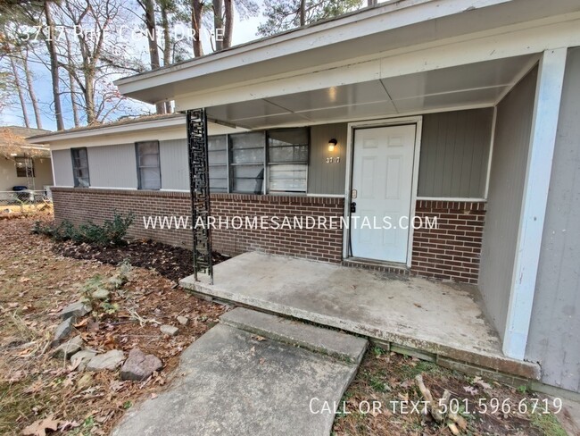 Foto del edificio - 3717 Pine Cone Drive | $1195 | 3 beds, 1.5...