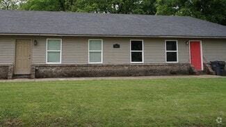 Building Photo - 501 E Allen Ave