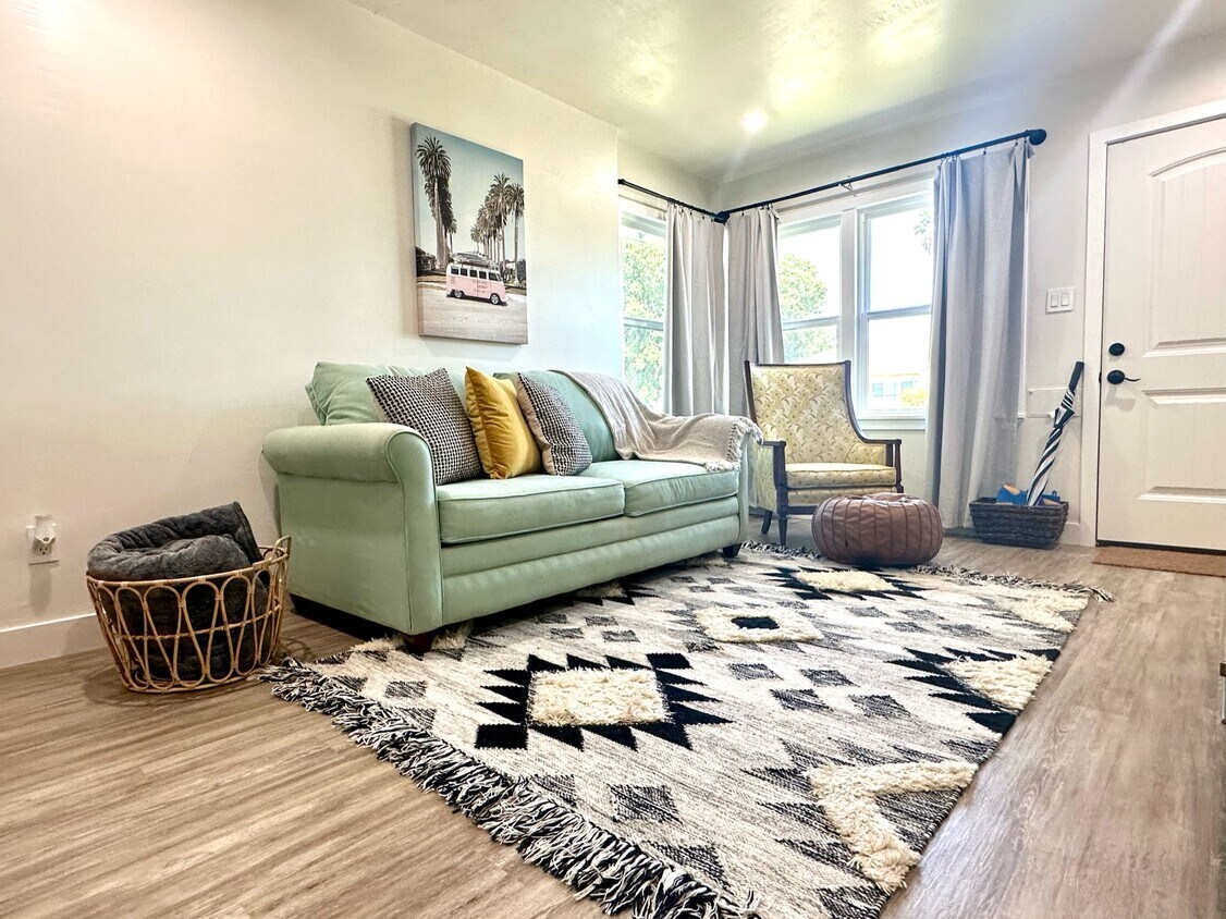 1146 Pajaro St, Salinas, CA 93901 Townhome Rentals in Salinas CA