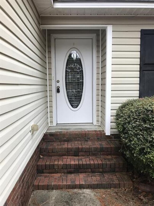 Foto del edificio - Carolina Lakes!!