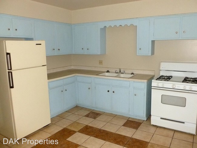 Foto del edificio - 8726 W Silver Spring Dr