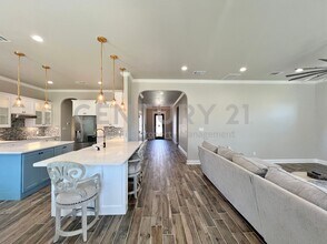 Building Photo - 101 Hearthstone Ct